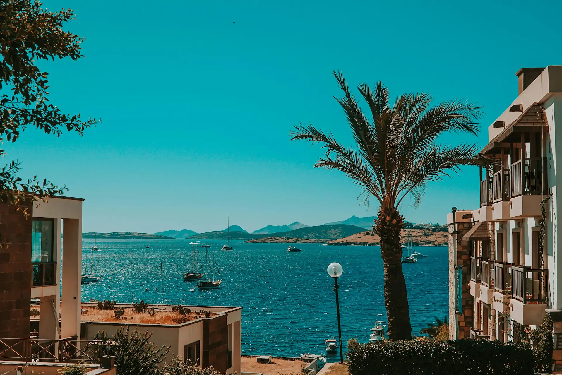 <h2>Last Minute Offers Under £300pp</h2>