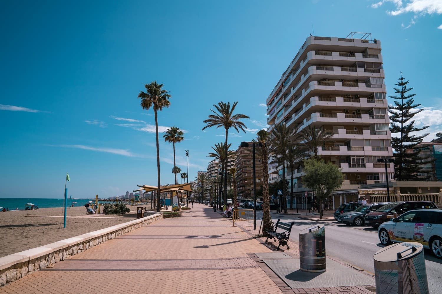 <h3 style="text-align: center;"><strong>long haul beach hotels</strong></h3>