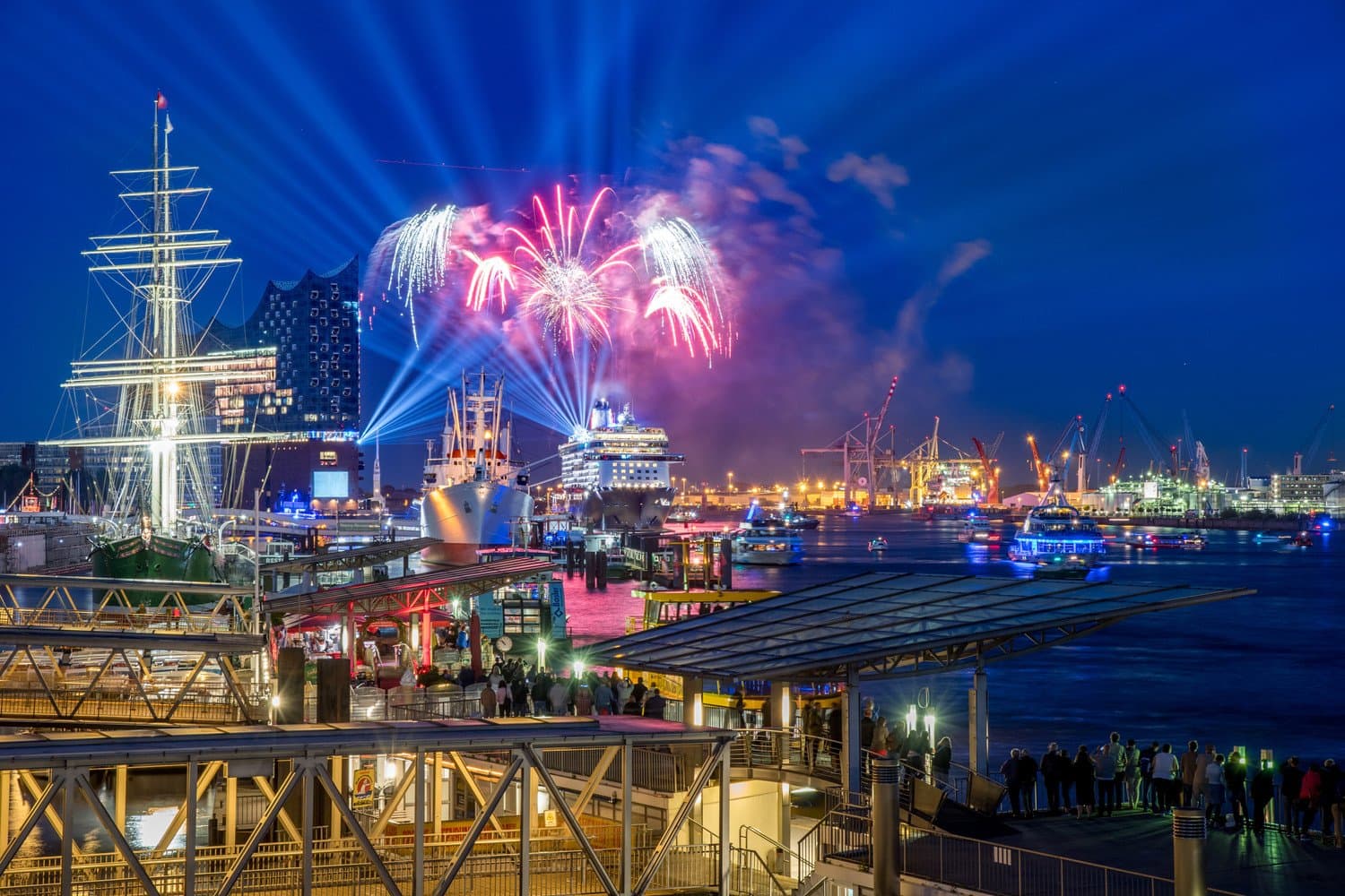 Party at Hersonissos Harbour
